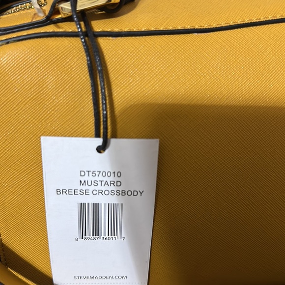 Steve Madden - Picture 4 of 4